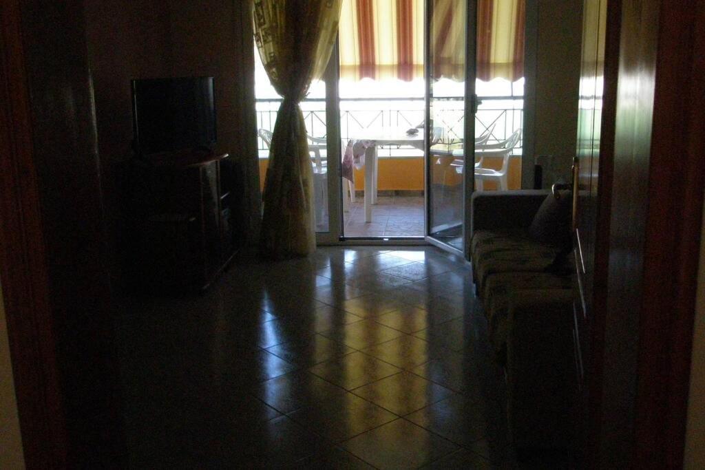 Lina'S Apartment Himarë Dış mekan fotoğraf
